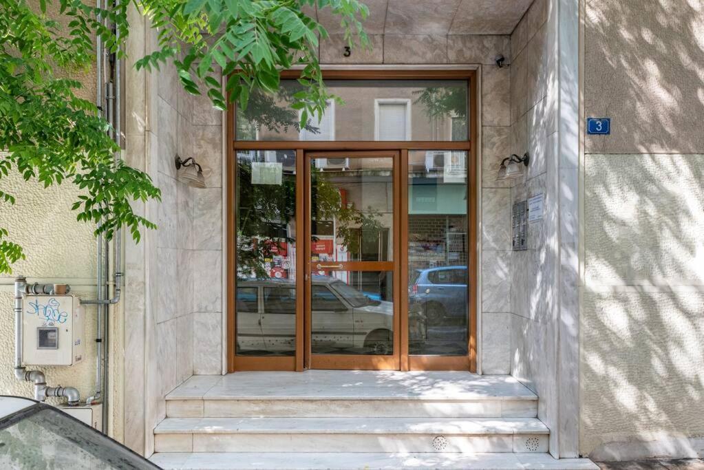 Modern African-Inspired Flat Apartment เอเธนส์ ภายนอก รูปภาพ